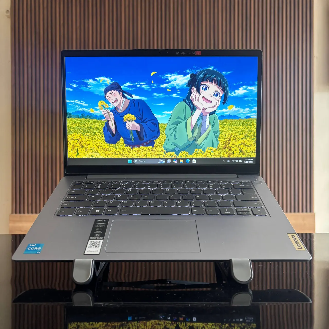 bagian depan lenovo ideapad slim 3 14iau7